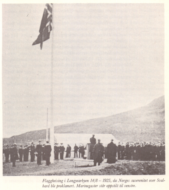 flaggheising svalbard